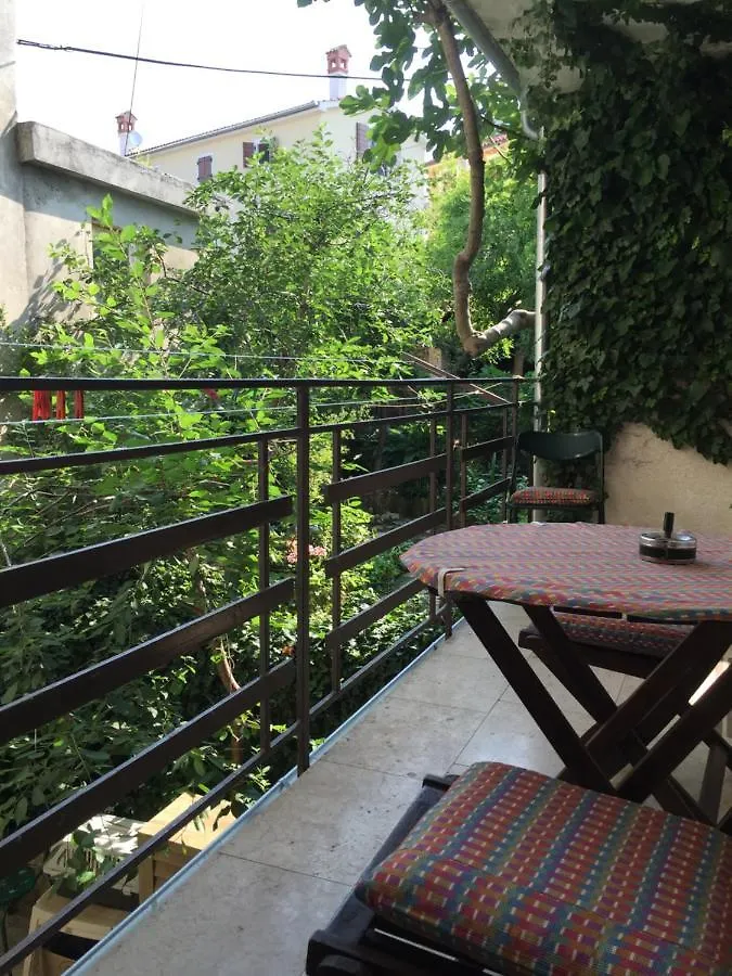 Cozy Apartment Nena In Medulin