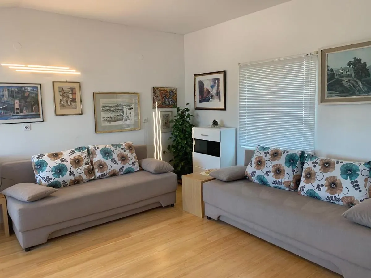 Cozy Apartment Nena In Medulin